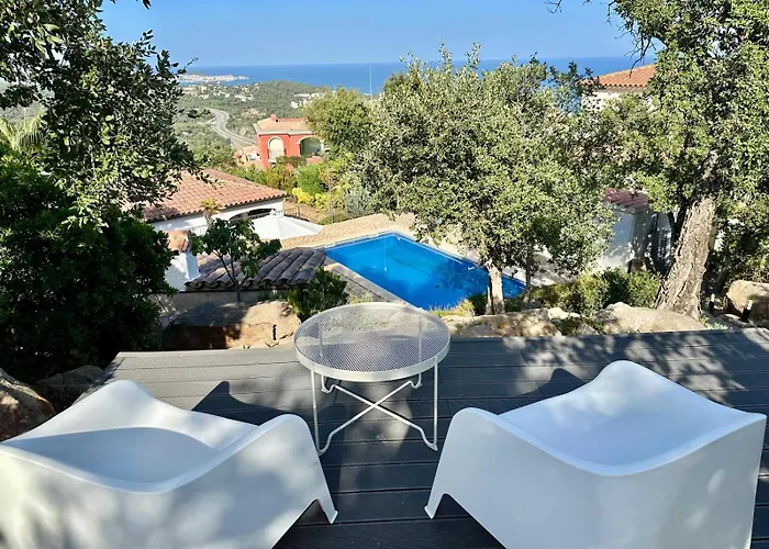 Вілла Carrera *