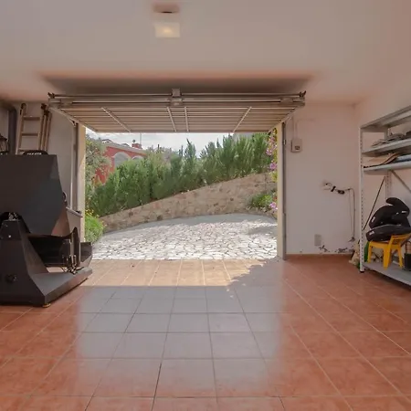 Carrera Villa