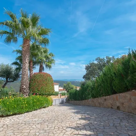 Carrera Villa